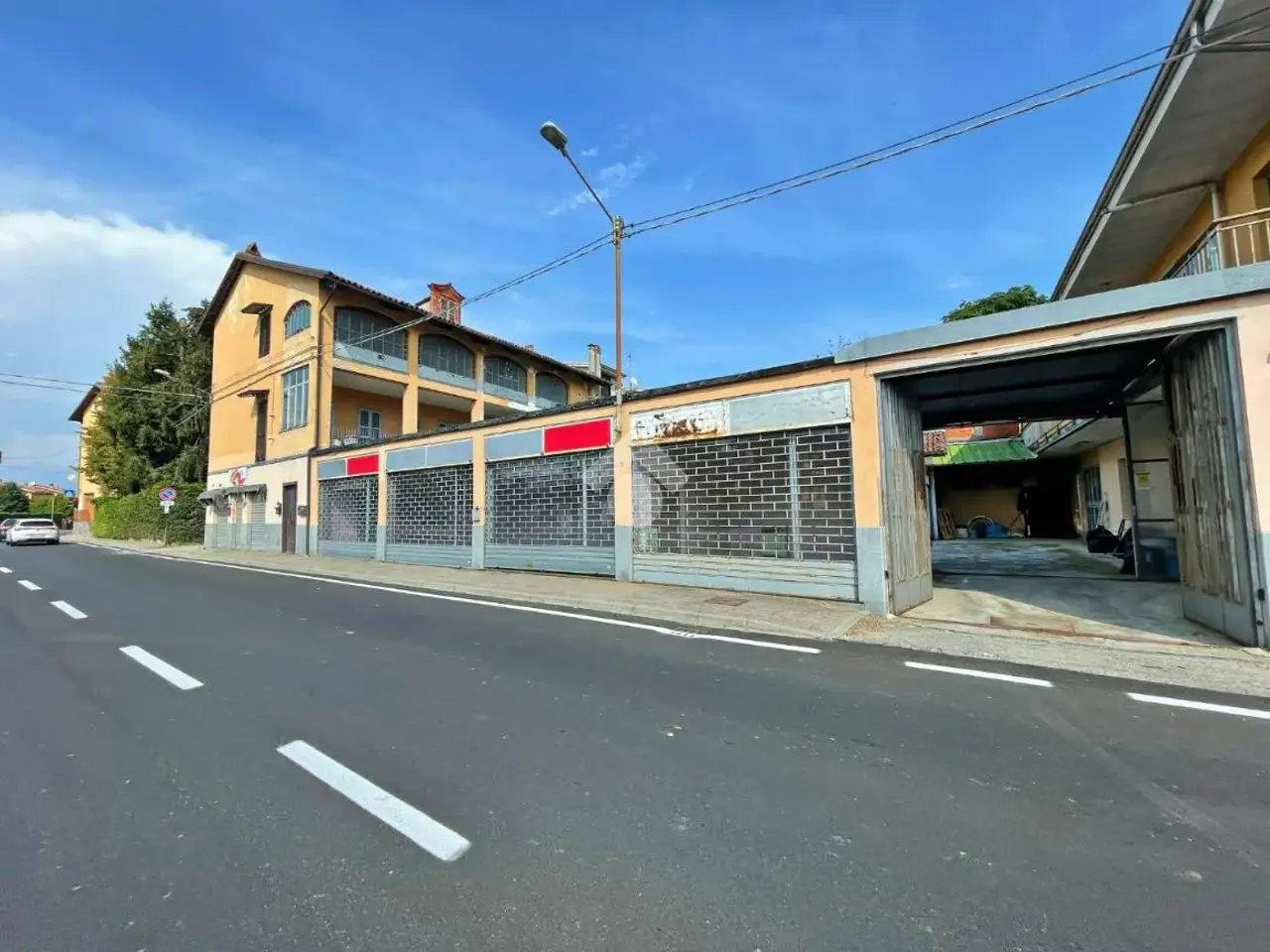 Palazzina commerciale in Via Ponte Chiusella 94, Romano Canavese, {3} - Foto 1