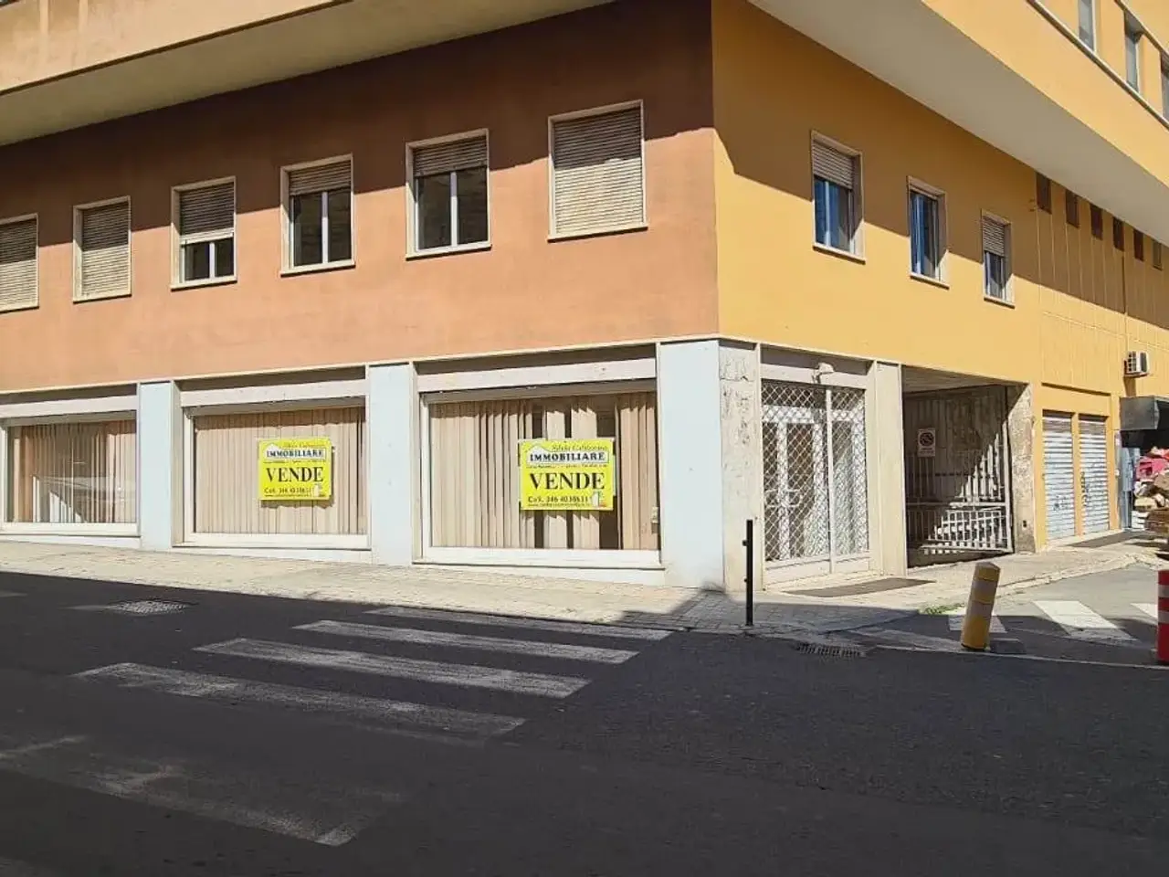 Negozio in , Iglesias, {3} - Foto 1