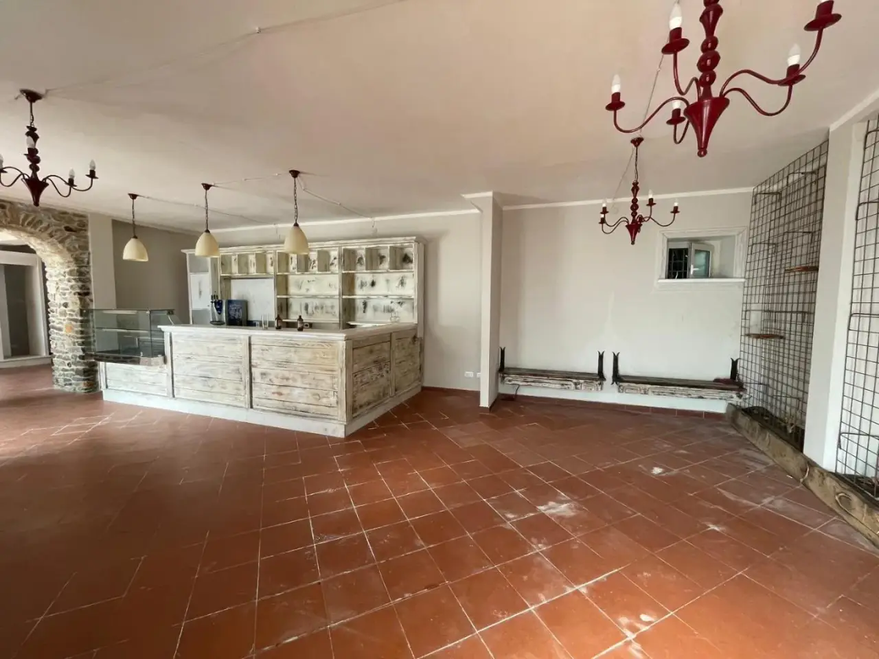 Locale commerciale in Aurelia Sud 257, Massa, {3} - Foto 1