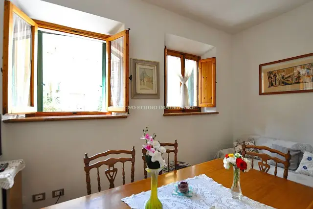 3-room flat in Piazza Orazio Pierozzi, San Casciano in Val di Pesa - Photo 1