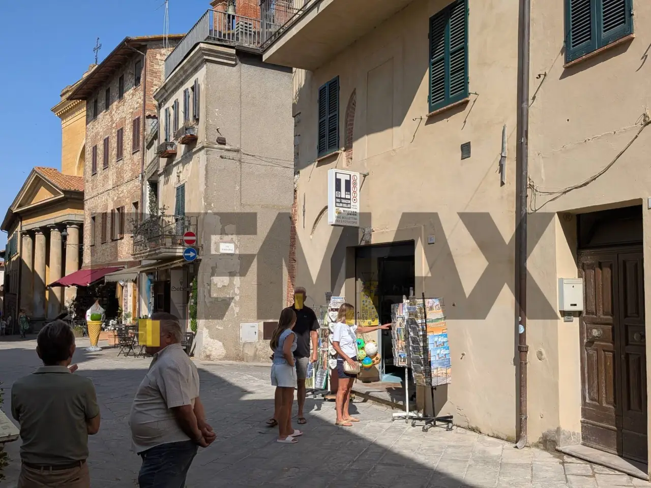 Esercizio commerciale in Via Vittorio Emanuele 35, Castiglione Del Lago, {3} - Foto 2