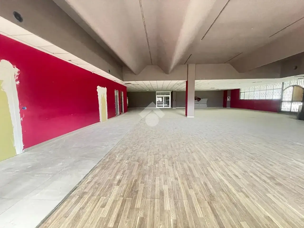 Palazzina commerciale in Via Moncenisio 27, Sant'Antonino Di Susa, {3} - Foto 1