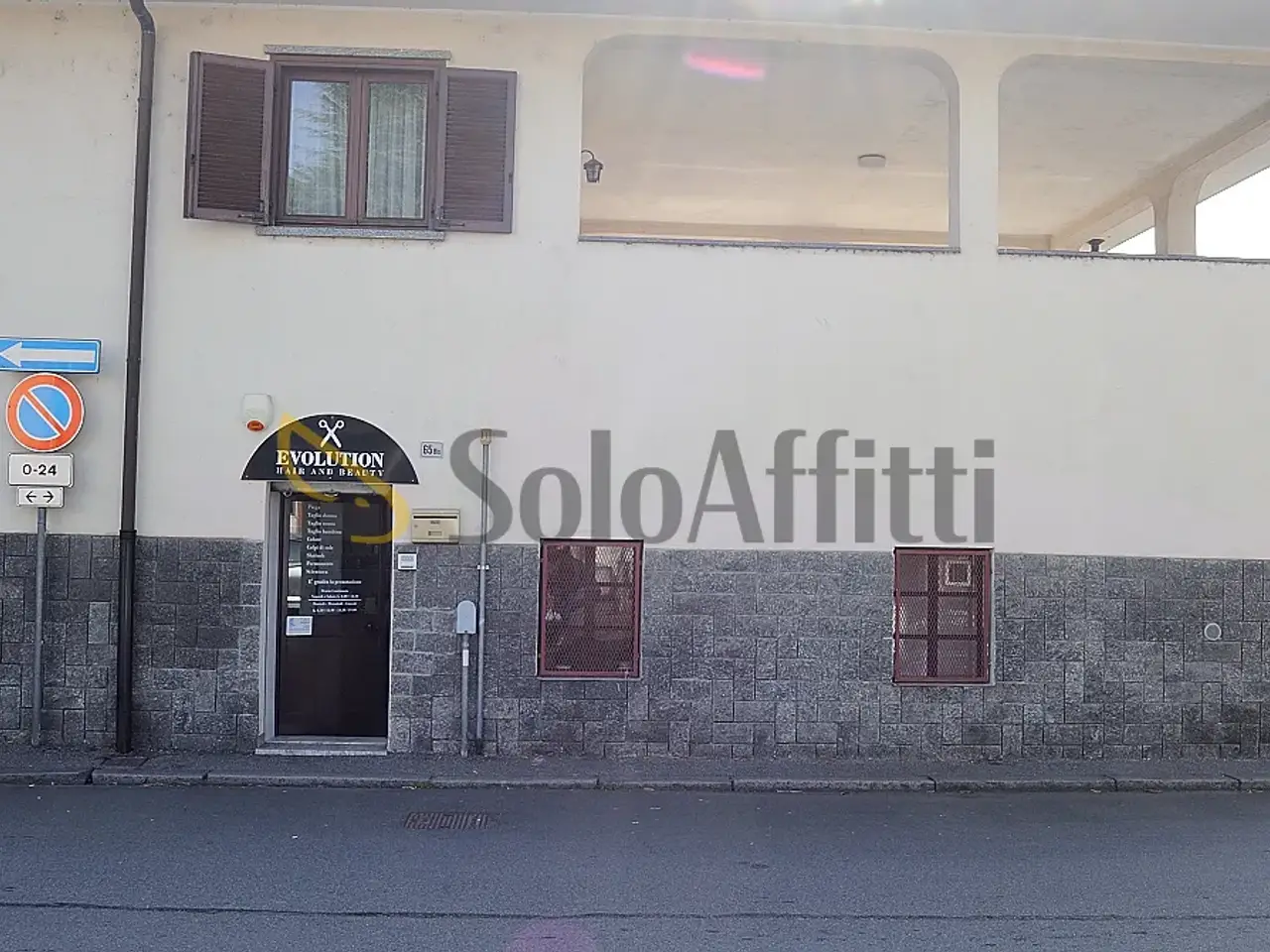 Negozio in Via Cavour 65bis, Settimo Torinese, {3} - Foto 1