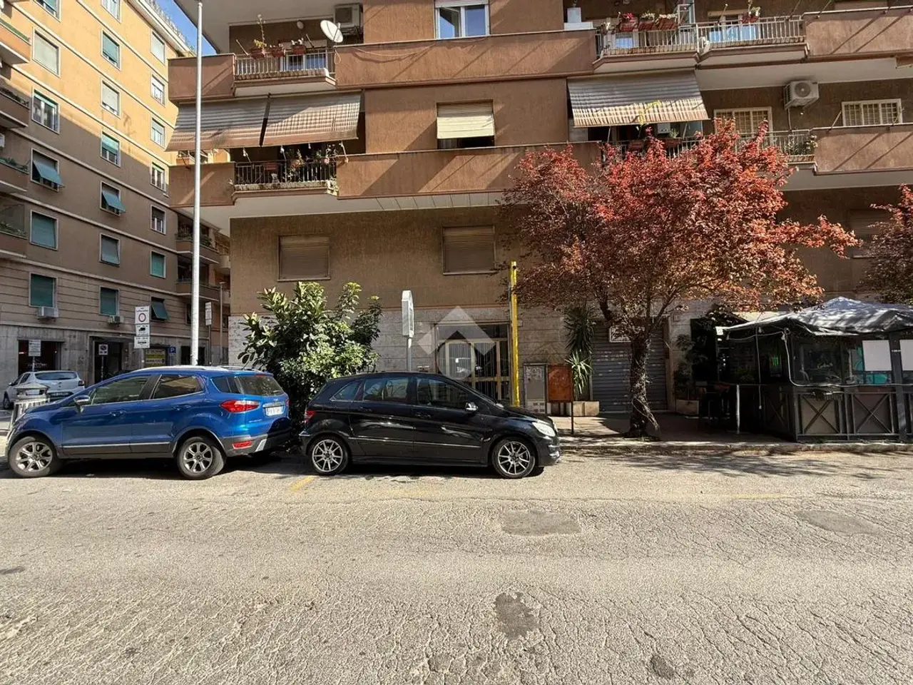 Magazzino in Via Marcantonio Bragadin 20, Roma, {3} - Foto 2