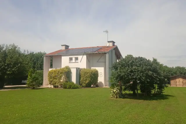 Detached house in Via Pralongo, Vedelago - Photo 1