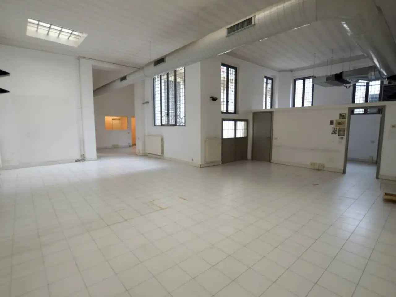 Ufficio in Via Cosimo del Fante 6 Milano, Milano, {3} - Foto 1