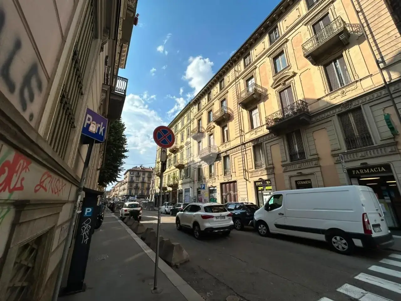 Negozio in Piazza Santa Giulia, Torino, {3} - Foto 1