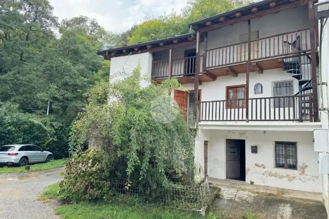 Casa indipendente in Borgata Cordria 7, Giaveno - Foto 1