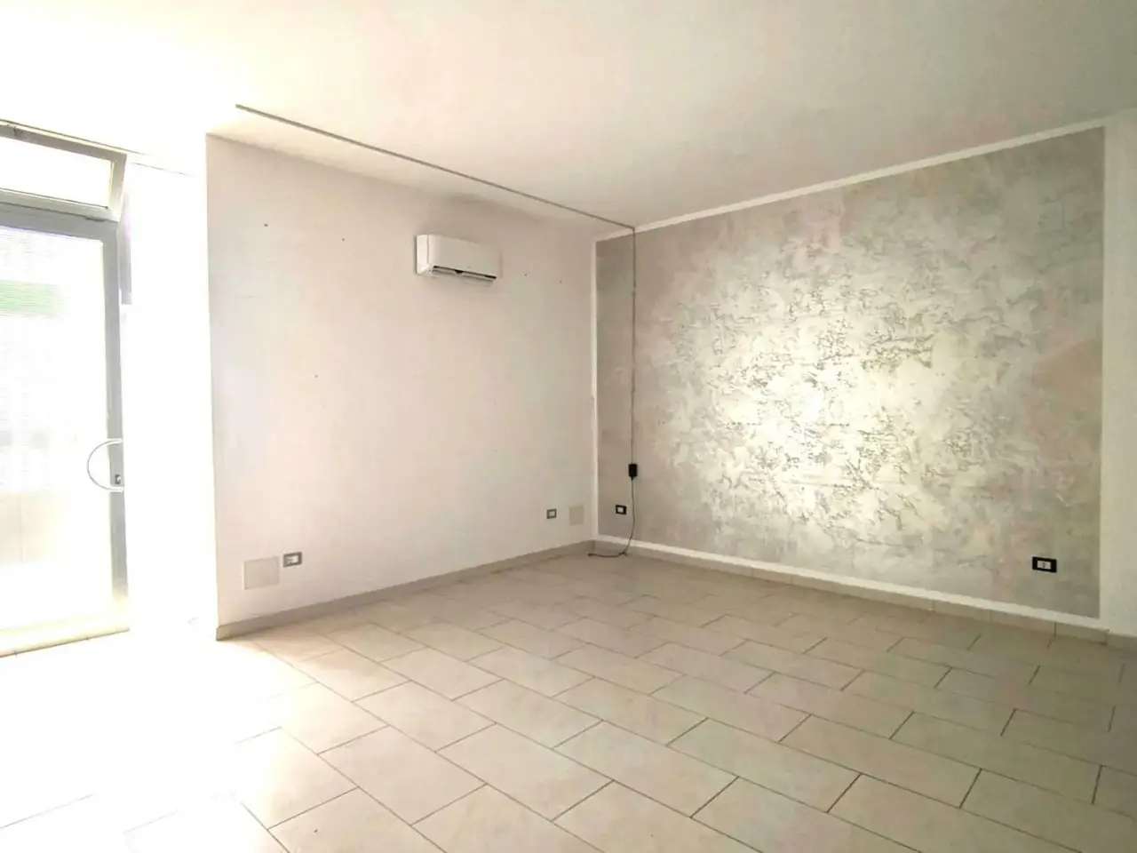 Negozio in Via Piero Gobetti 13, Pescara, {3} - Foto 1