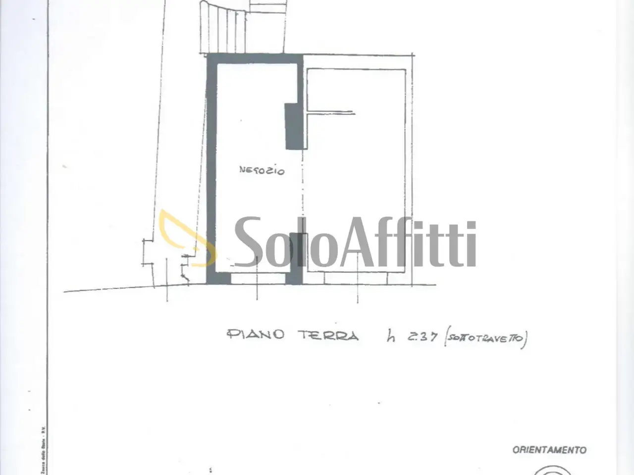 Negozio in Piazza Martiri Partigiani, Sassuolo, {3} - Foto 2