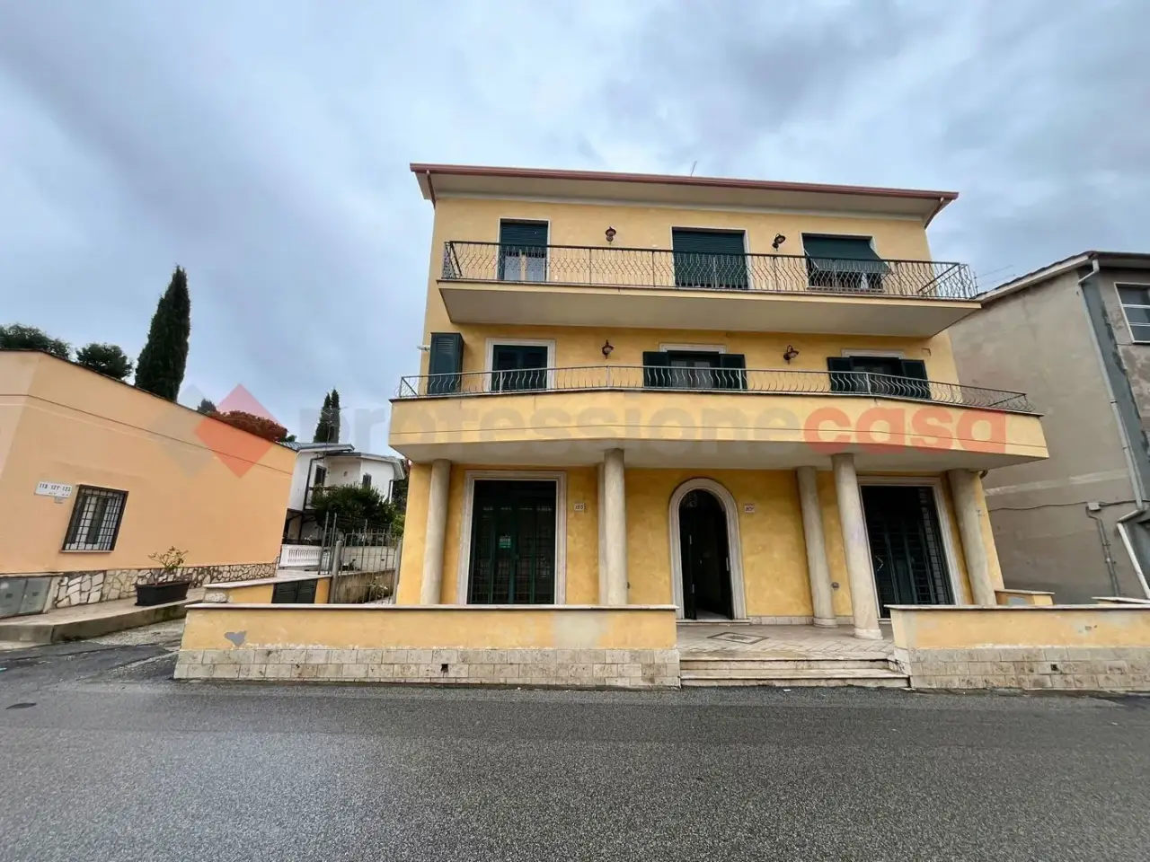 Negozio in Via Giuseppe Garibaldi  127, Guidonia Montecelio, {3} - Foto 1