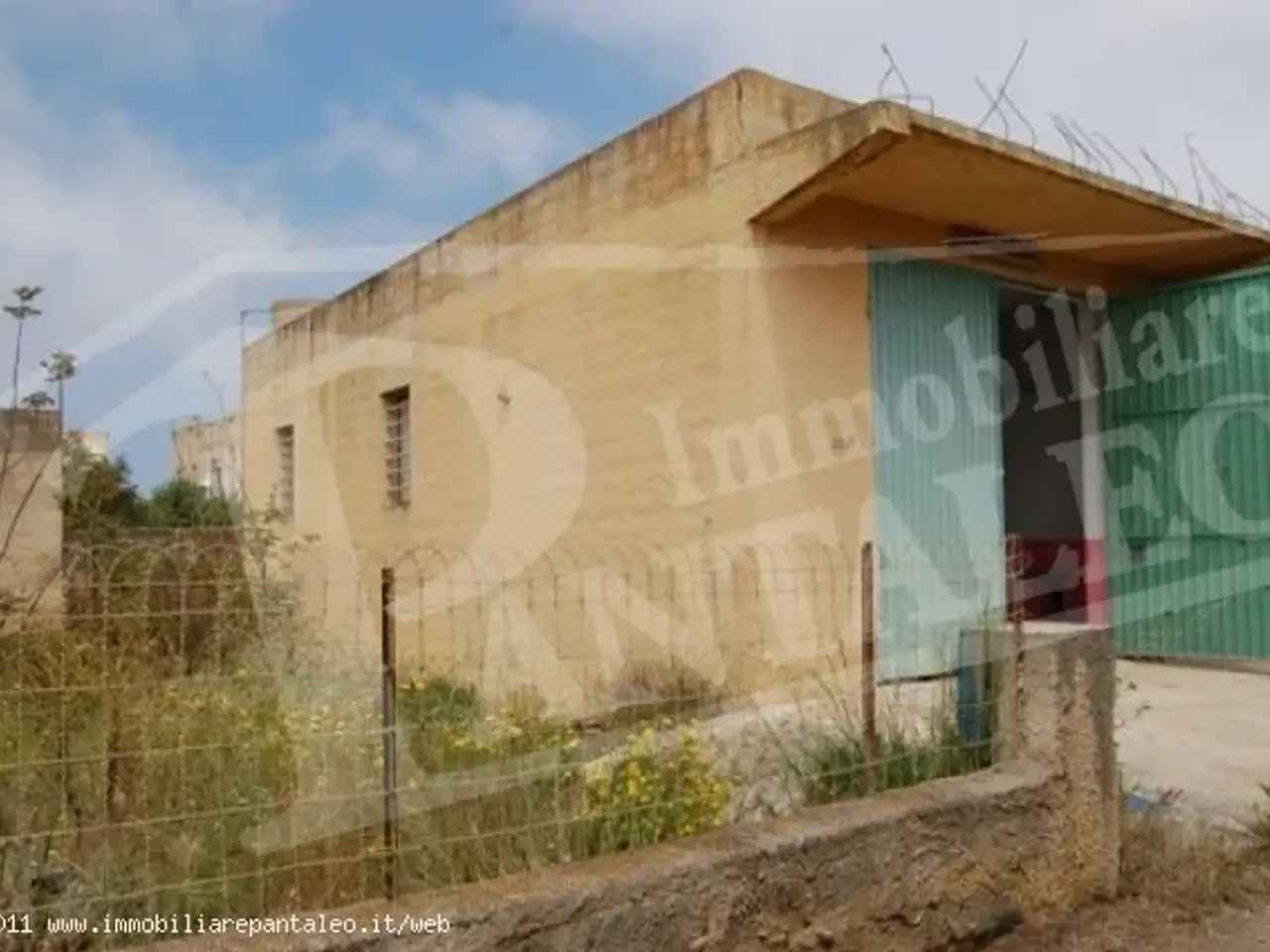 Esercizio commerciale in 
C.da S. Silvestro									, 
Marsala									, Marsala, {3} - Foto 1