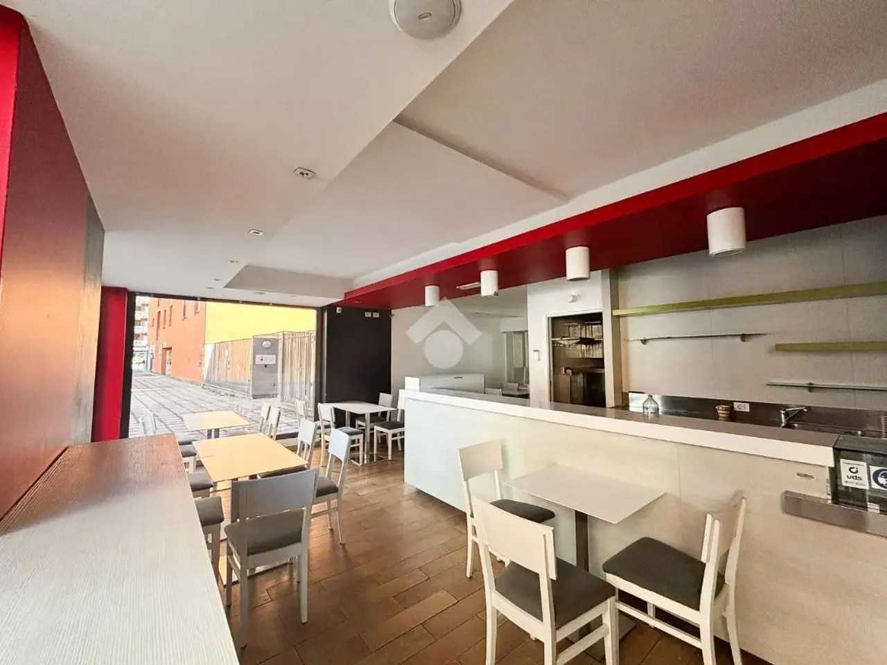 Negozio in Via Privata Fabio Filzi 10, Lecco, {3} - Foto 1