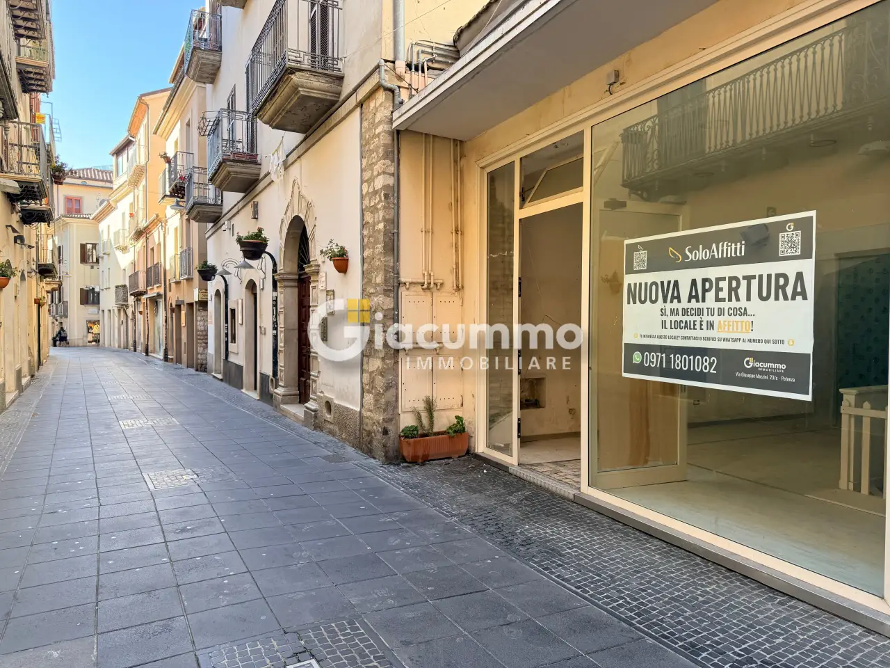 Palazzina commerciale in Via Pretoria 43, Potenza, {3} - Foto 1