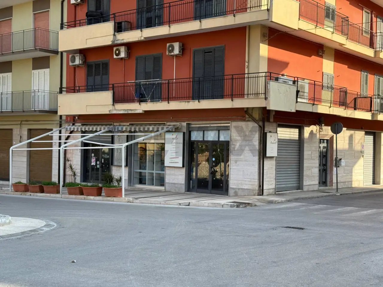 Negozio in Viale Annunziata 31-33-35, Priolo Gargallo, {3} - Foto 2