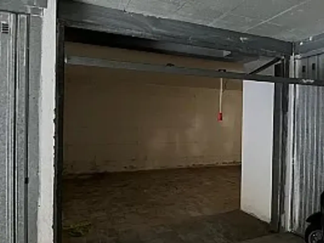 Parcheggio chiuso in Via dei Lucani - Chieti (Ch), Chieti, {3} - Foto 1