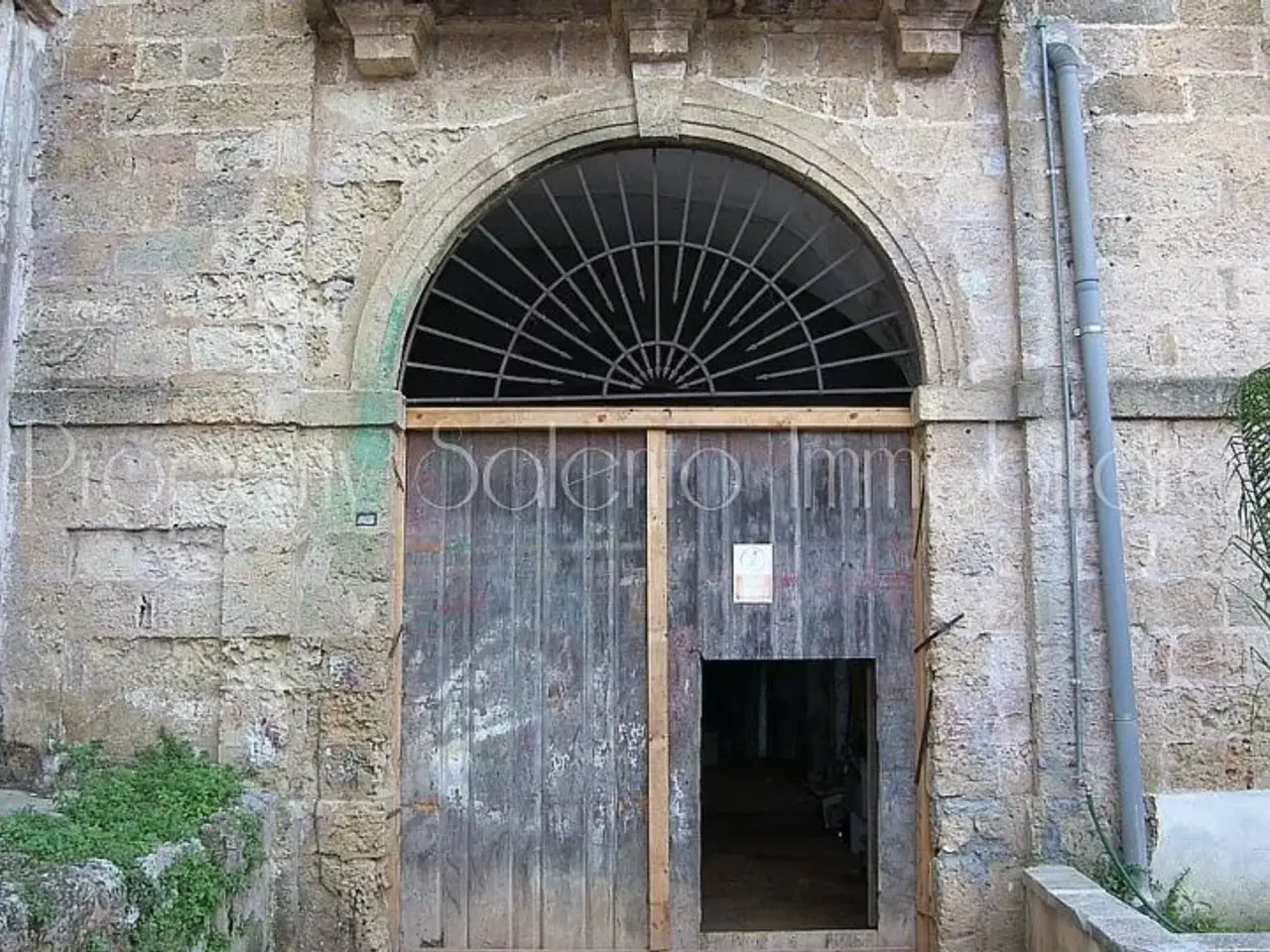 Deposito in Via Salentina, Ugento, Centro Storico, Commerciale, Ugento, {3} - Foto 1