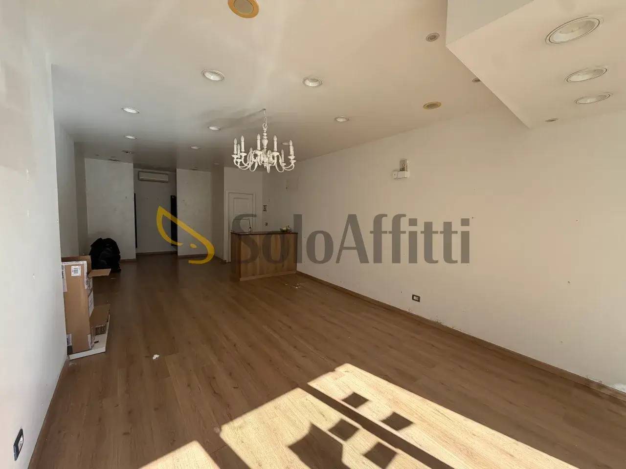 Negozio in Via Cavour, Nettuno, {3} - Foto 1