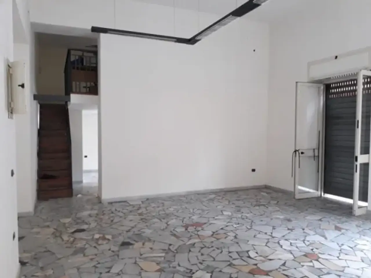 Negozio in Via Roma 33, Casalnuovo Di Napoli, {3} - Foto 1