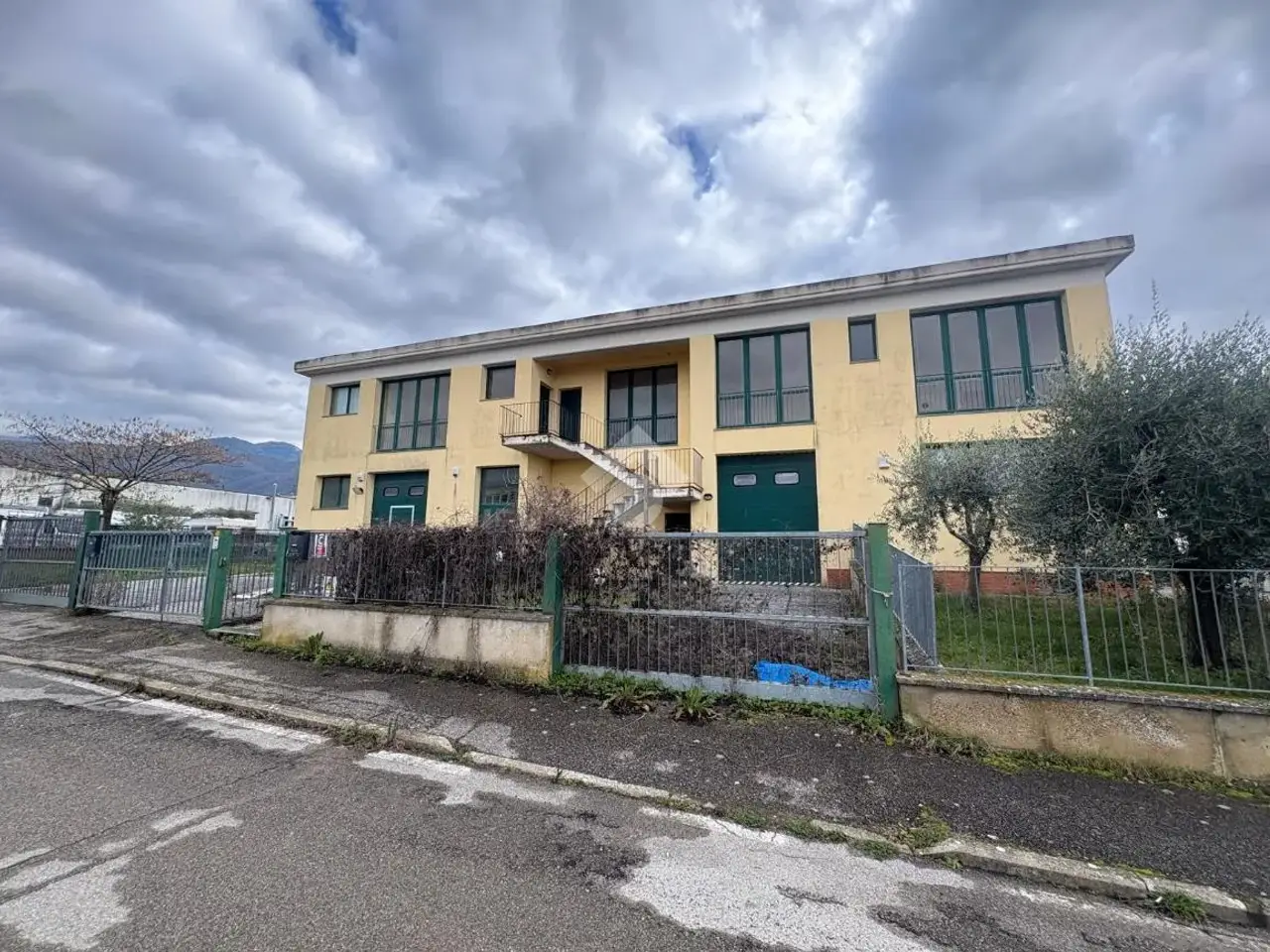 Ufficio in Via Giorgio  La Pira 2, Loro Ciuffenna, {3} - Foto 2