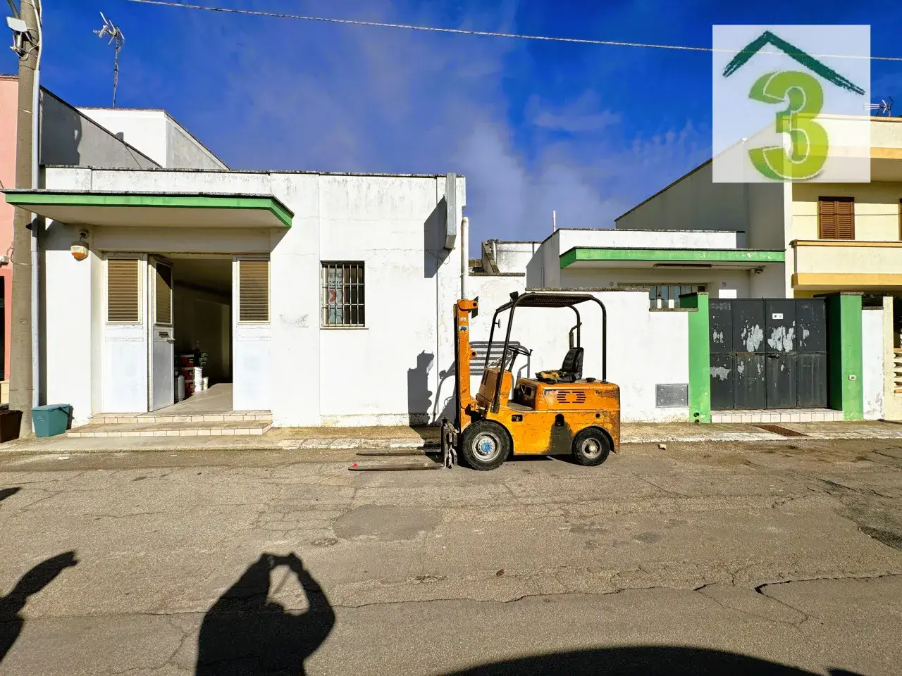 Esercizio commerciale in , Alessano, {3} - Foto 1