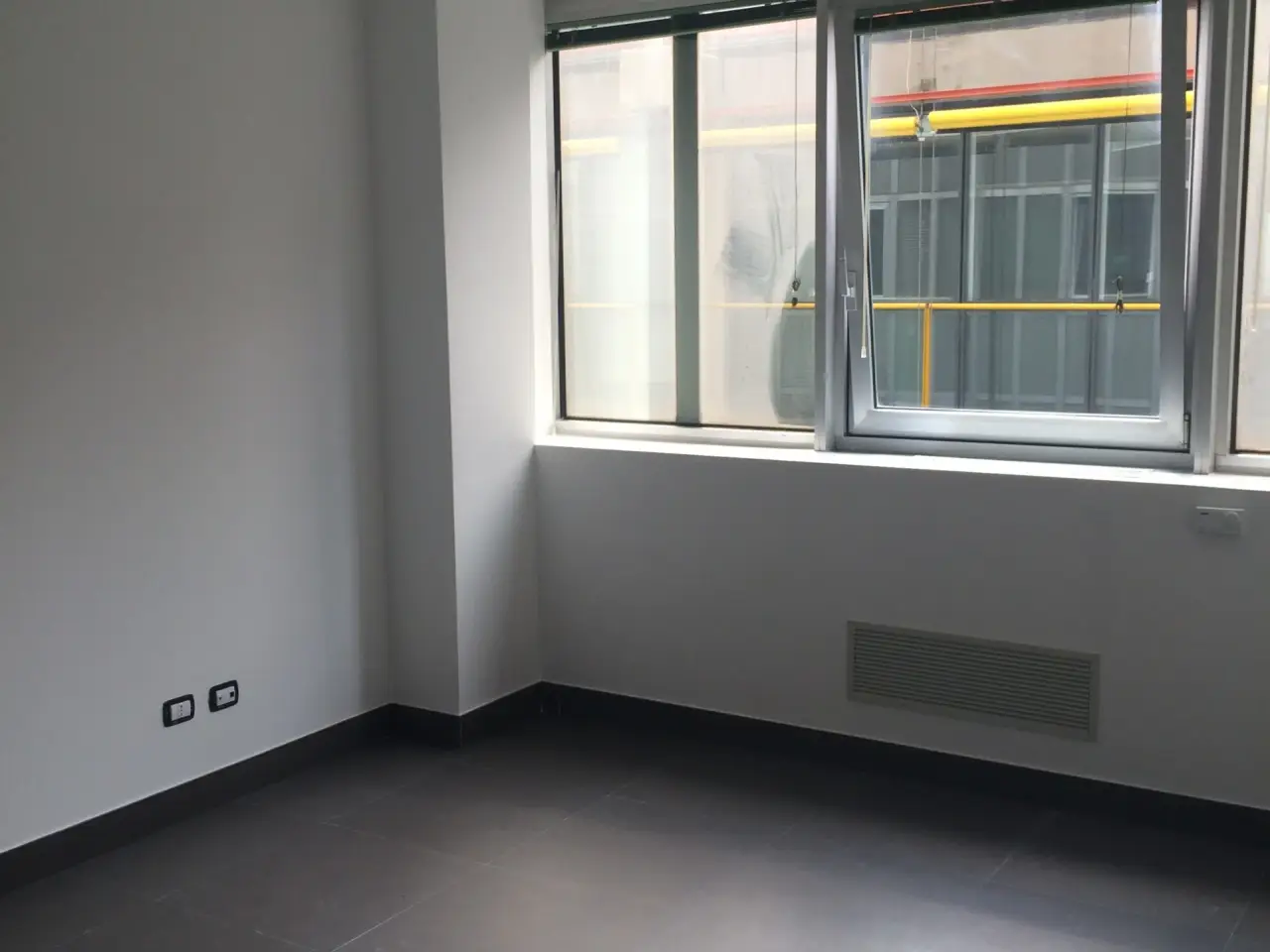 Ufficio in Centro Direzionale, Piazza Ugo La Malfa, Centro Direzionale di Napoli, Municipalità 4, Napoli, Campania, 80143, Italia, Napoli, {3} - Foto 2
