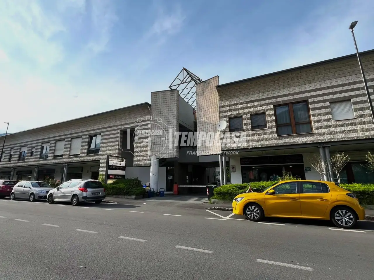 Magazzino in Corso Lancieri di Aosta 2/E, Aosta, {3} - Foto 1