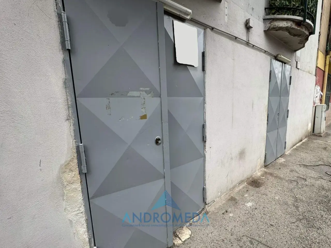 Palazzina commerciale in , Napoli, {3} - Foto 2