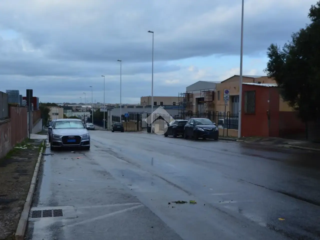 Ufficio in Viale Elmas, Cagliari, {3} - Foto 1