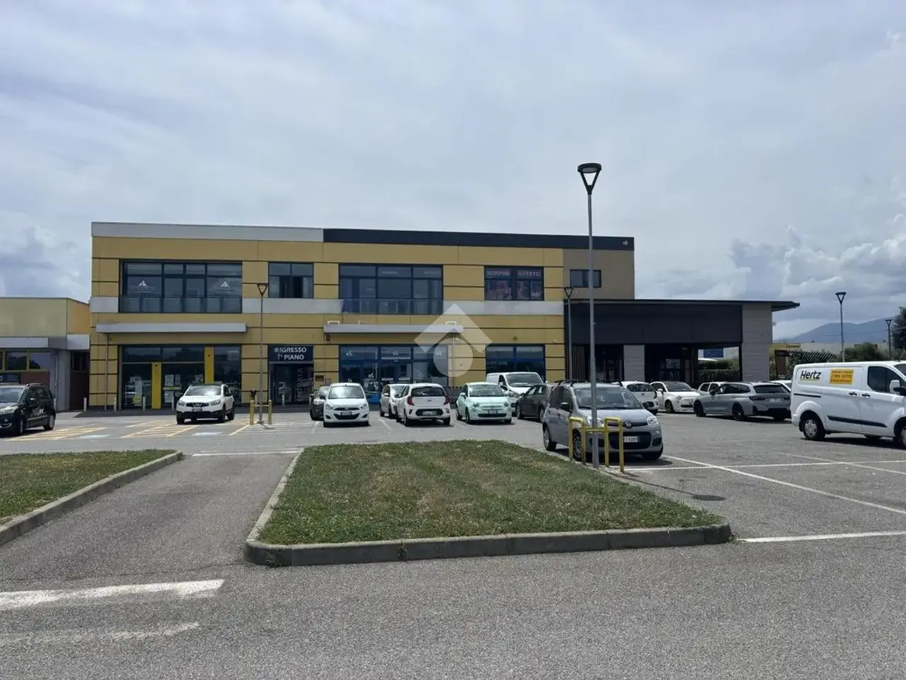 Palazzina commerciale in Via Torino 102, San Maurizio Canavese, {3} - Foto 2
