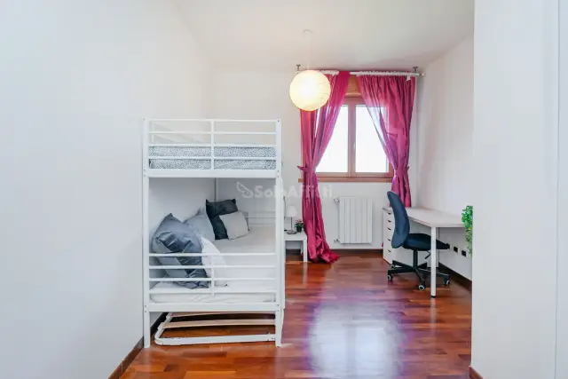 Zimmer in Wohnung in {3}, Via Arcivescovo Calabiana 10 - Foto 1