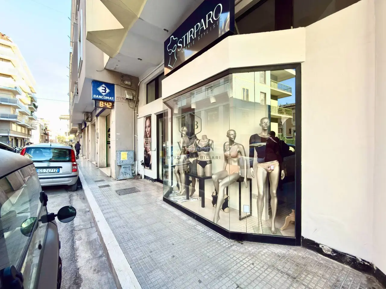 Negozio in Via M. Curzi 27, San Benedetto Del Tronto, {3} - Foto 2