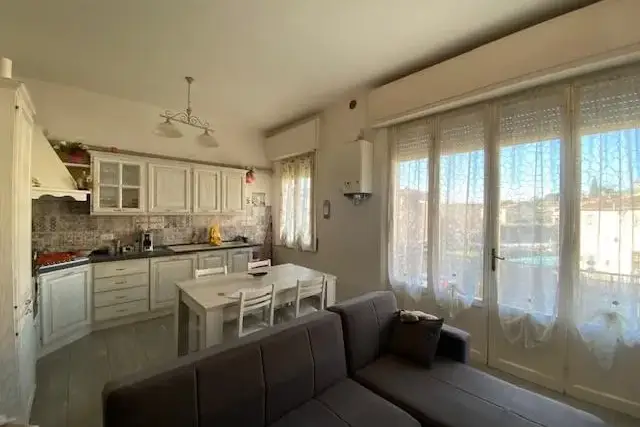 4-room flat, Vicopisano - Photo 1