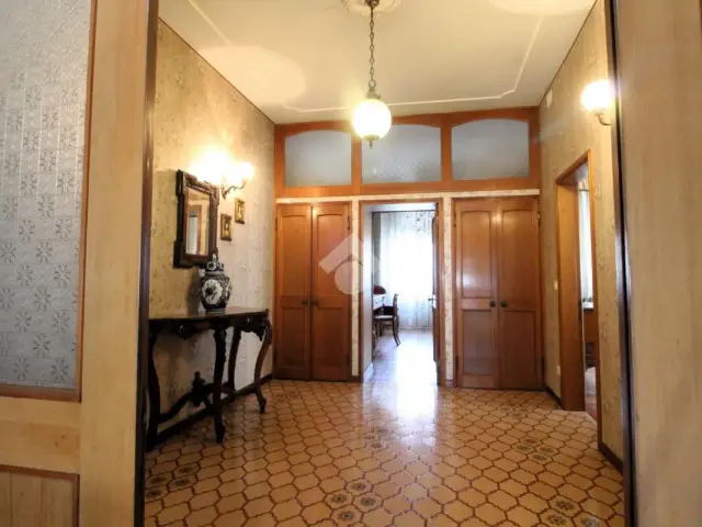 main gallery real estate image