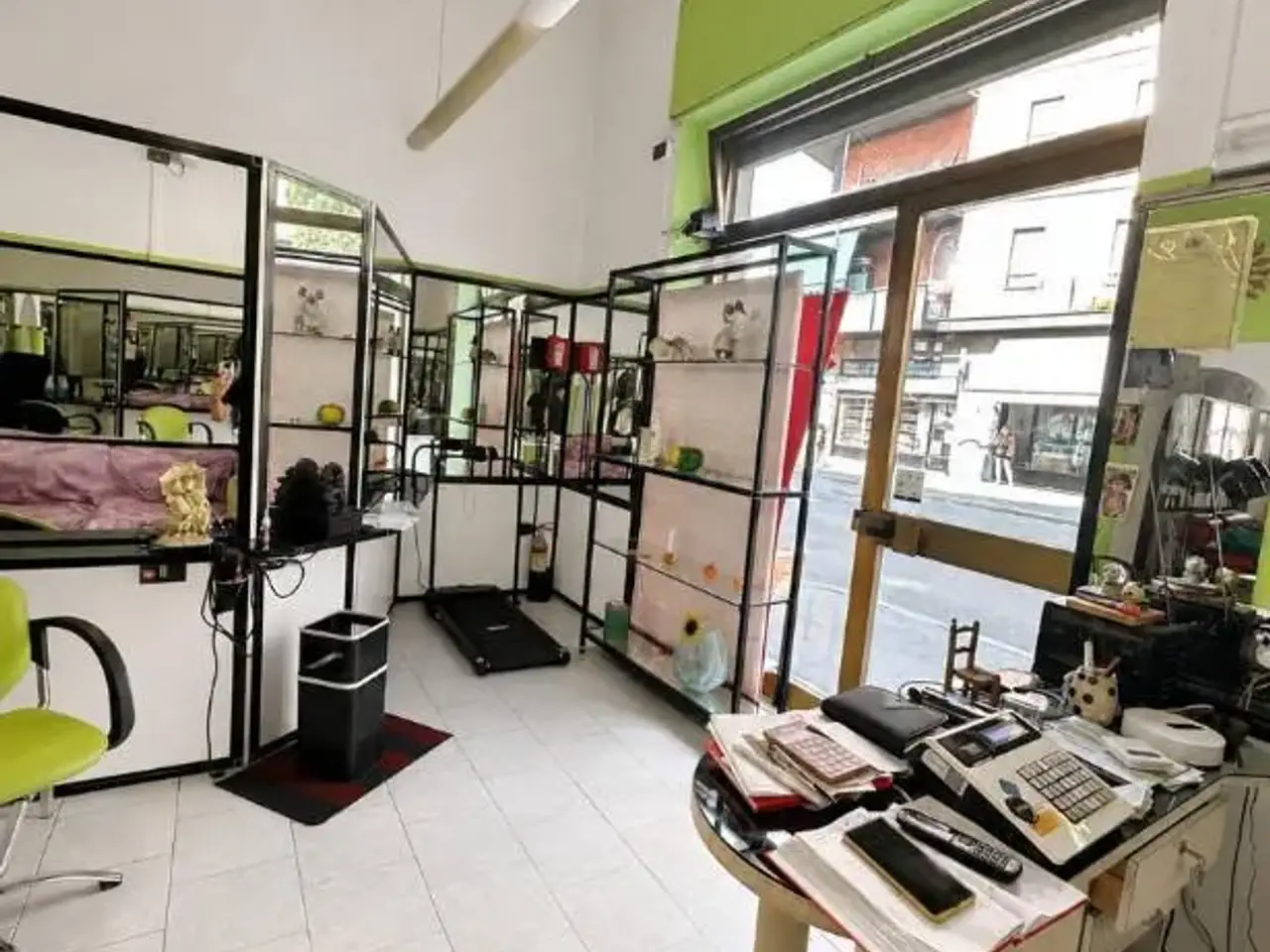 Esercizio commerciale in Via Emilio De Marchi, Milano, {3} - Foto 2