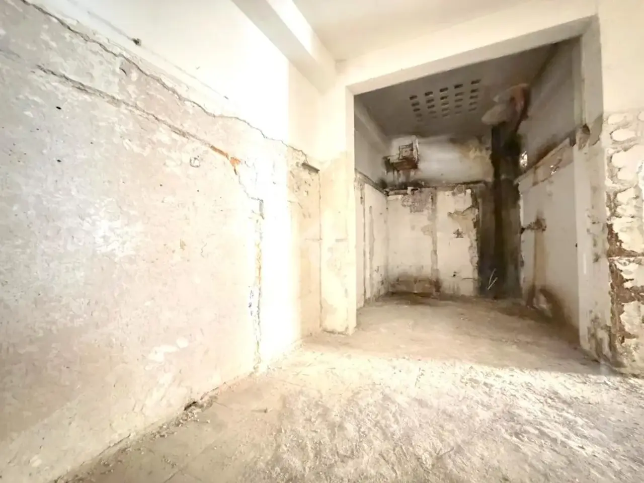 Magazzino in Cortile d'Arpa 17, Palermo, {3} - Foto 2