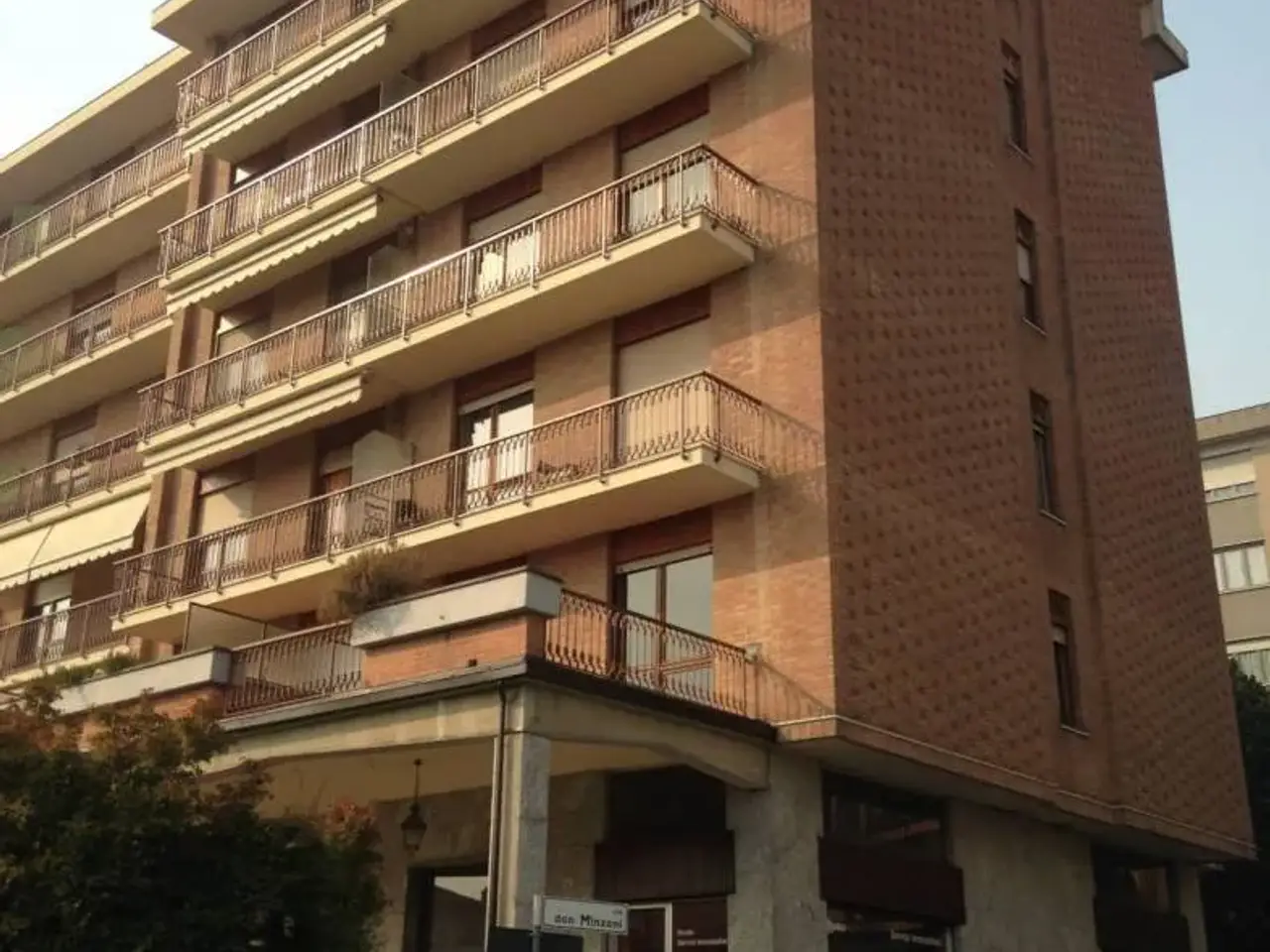 Negozio in Via Cervino 19, Rivoli, {3} - Foto 1