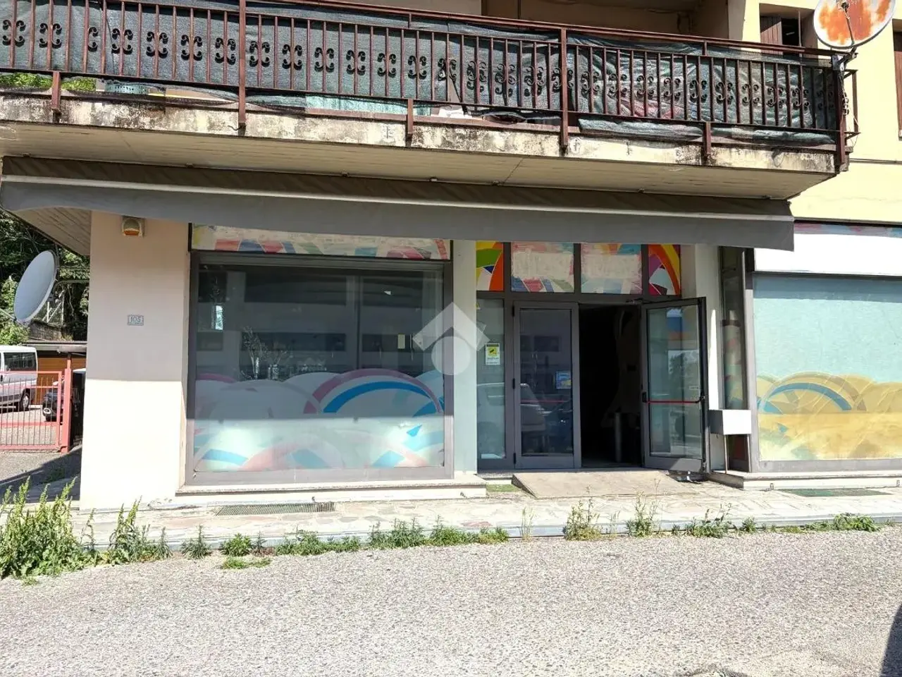 Negozio in Via San Martino 105, Darfo Boario Terme, {3} - Foto 2
