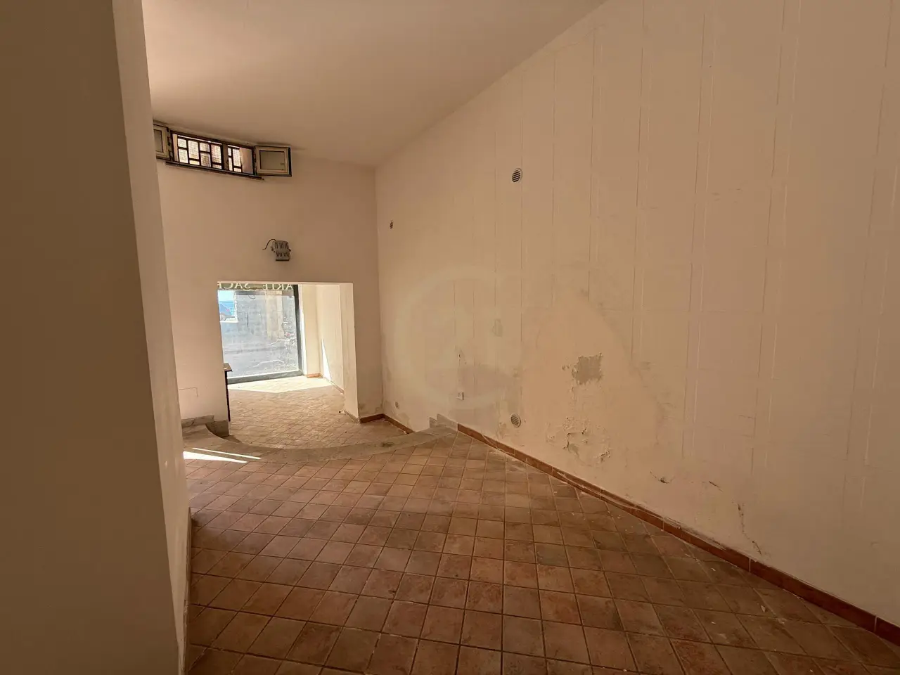 Palazzina commerciale in Via Umberto Iᵒ 483, Giardini Naxos, {3} - Foto 1