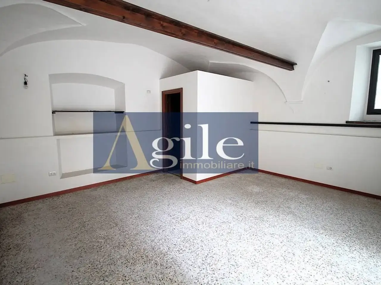Negozio in Corso Mazzini 26, Ascoli Piceno, {3} - Foto 1