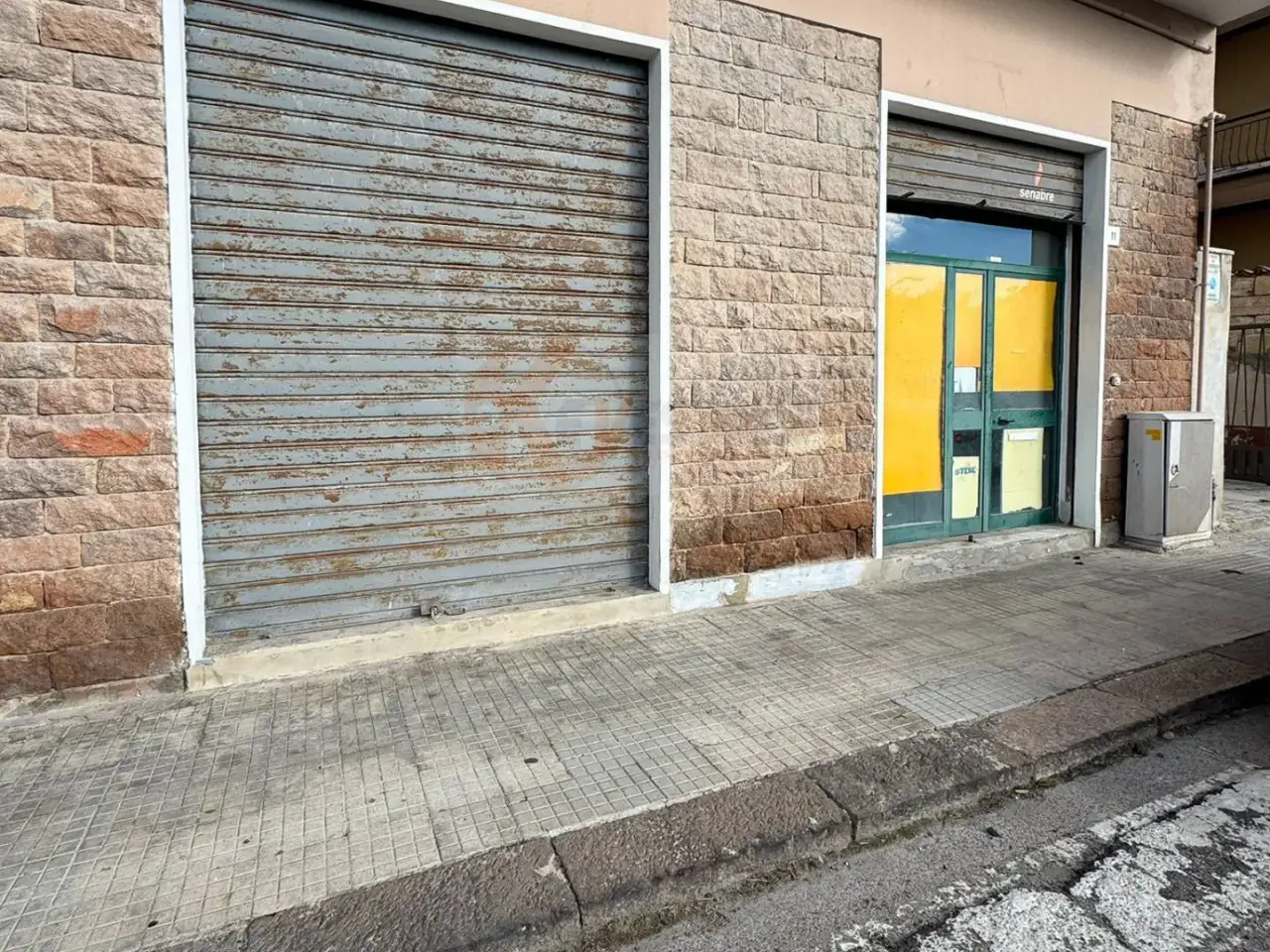 Negozio in Via Monsignor Saba 11, Sassari, {3} - Foto 1