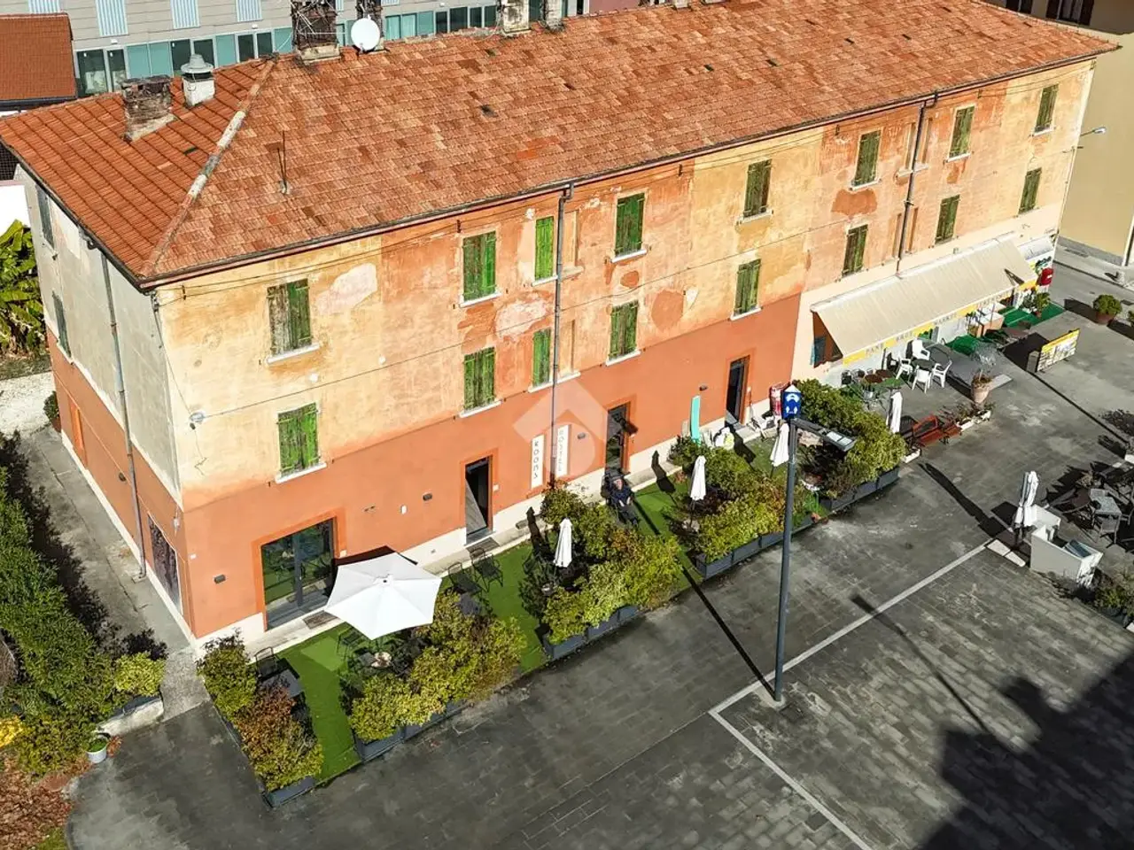 Albergo in Piazza Francesco Arrighini 16, Tremosine, {3} - Foto 1