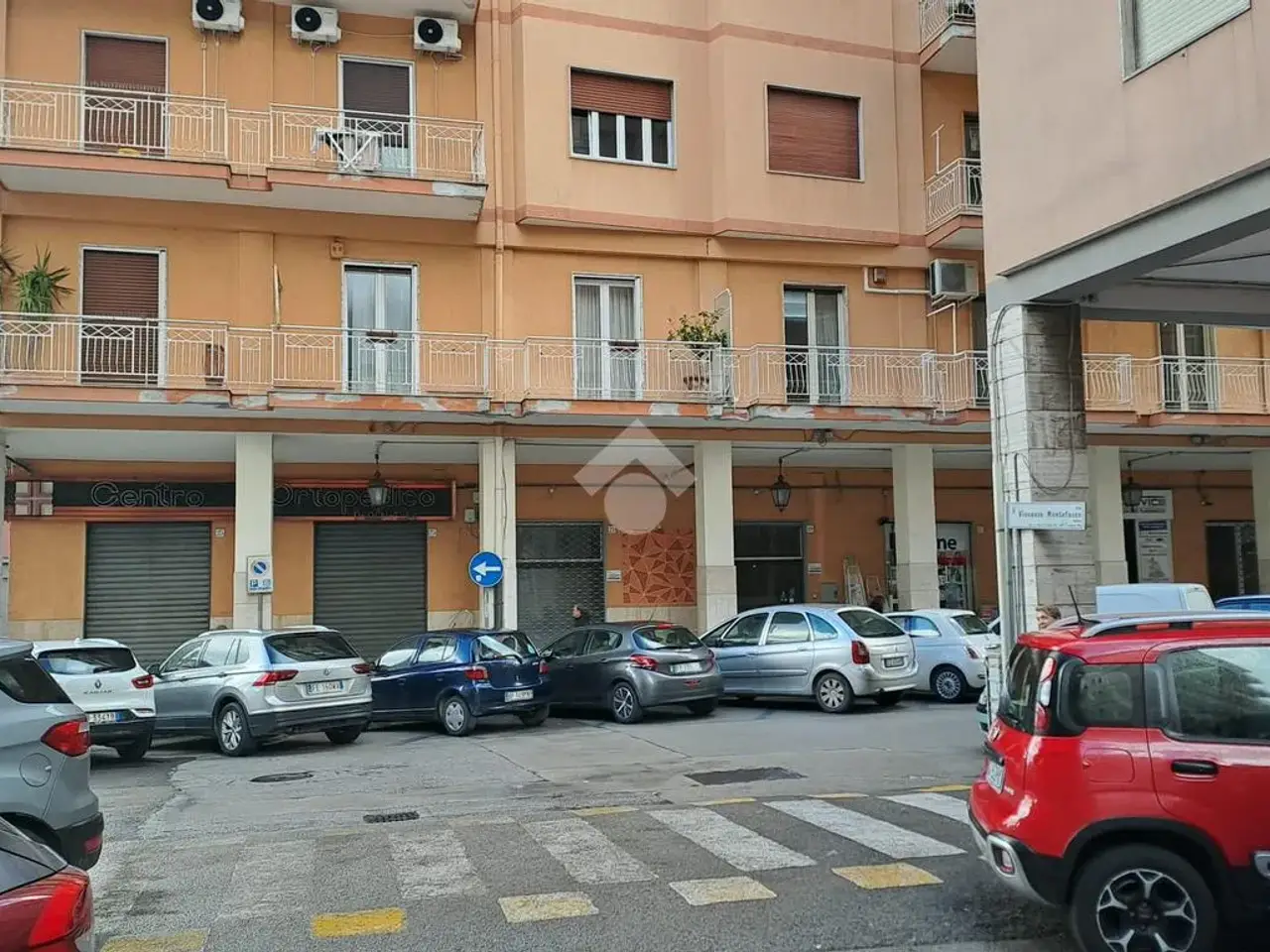Negozio in Locale Commerciale Via Michele Benincasa 19, Cava De' Tirreni, {3} - Foto 1