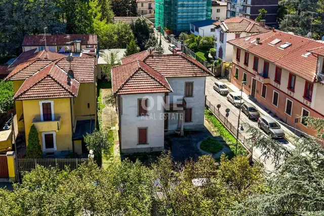 Mansion in Via Gaetano De Castillia, Vimercate - Photo 1