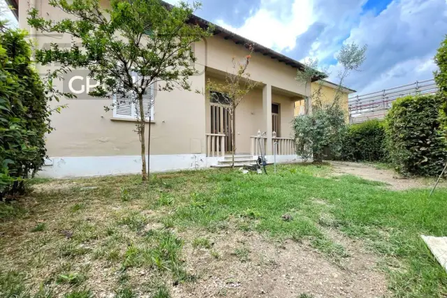 Villa in Via Fosso Vecchio 103, Pontedera - Foto 1