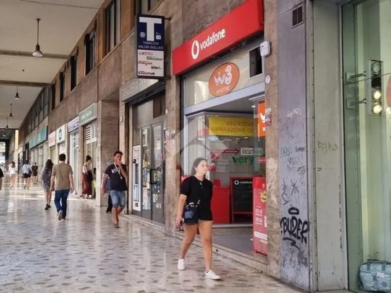 Negozio in Via G. Marconi 18, Bologna, {3} - Foto 2