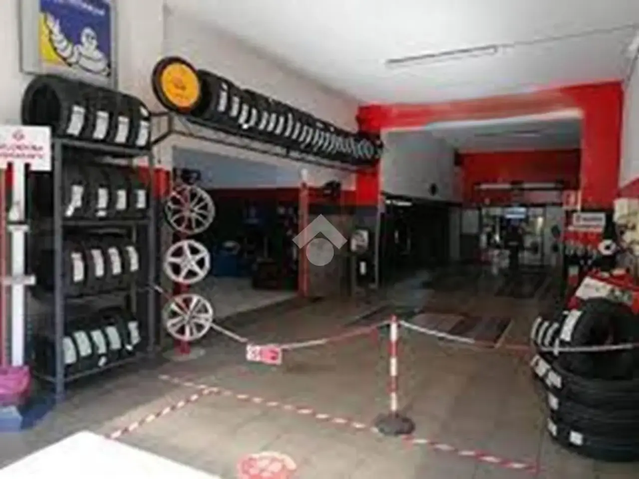 Negozio in Via dell'Ippodromo 67, Padova, {3} - Foto 1