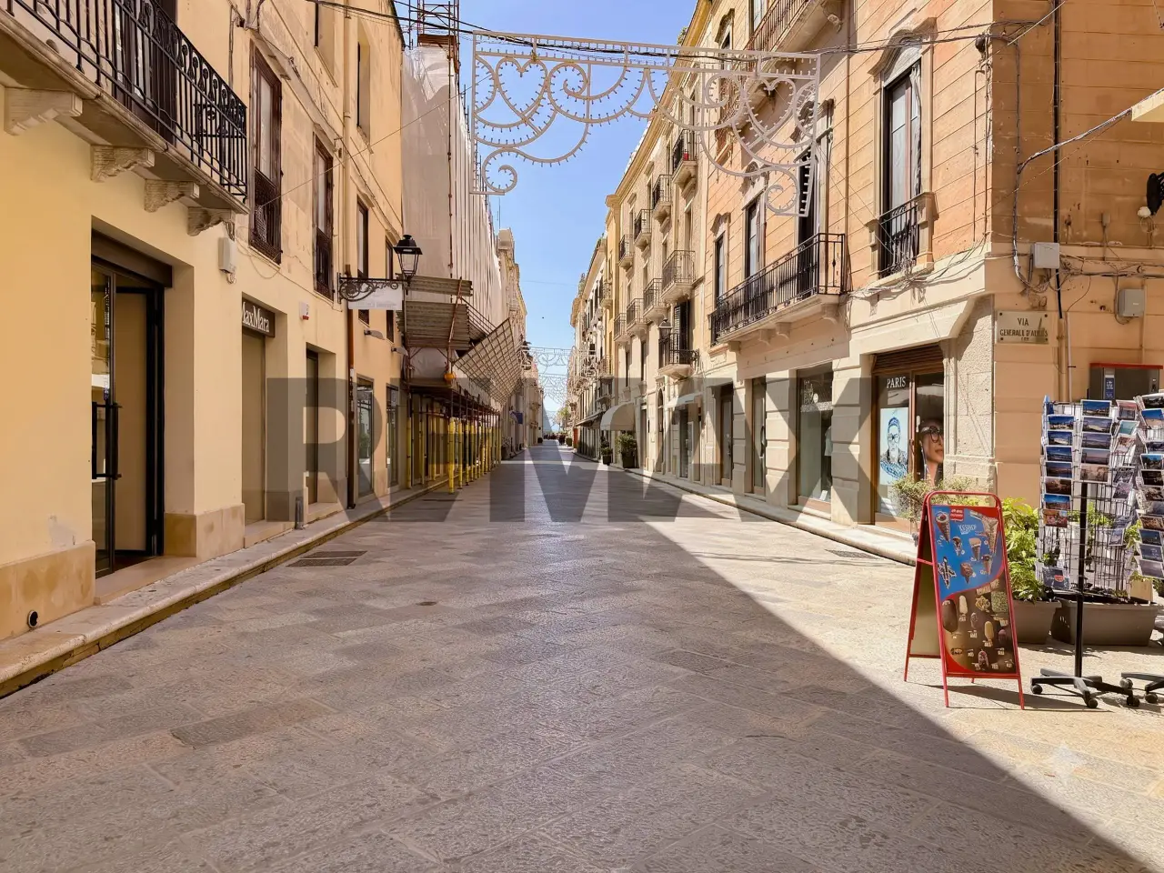Esercizio commerciale in Via Torrearsa 18, Trapani, {3} - Foto 1