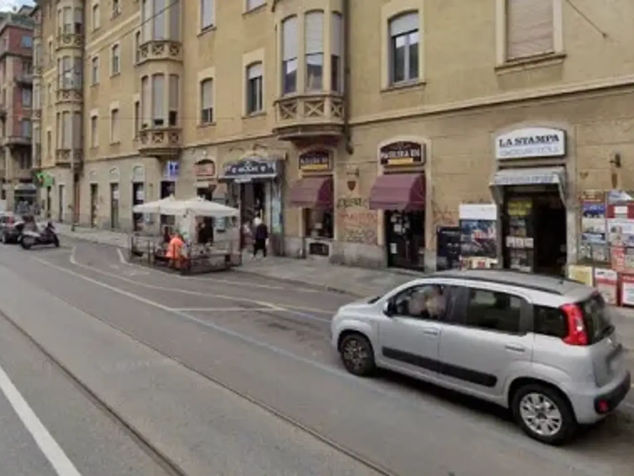 Bar in Via Nizza 106/H, Torino, {3} - Foto 1