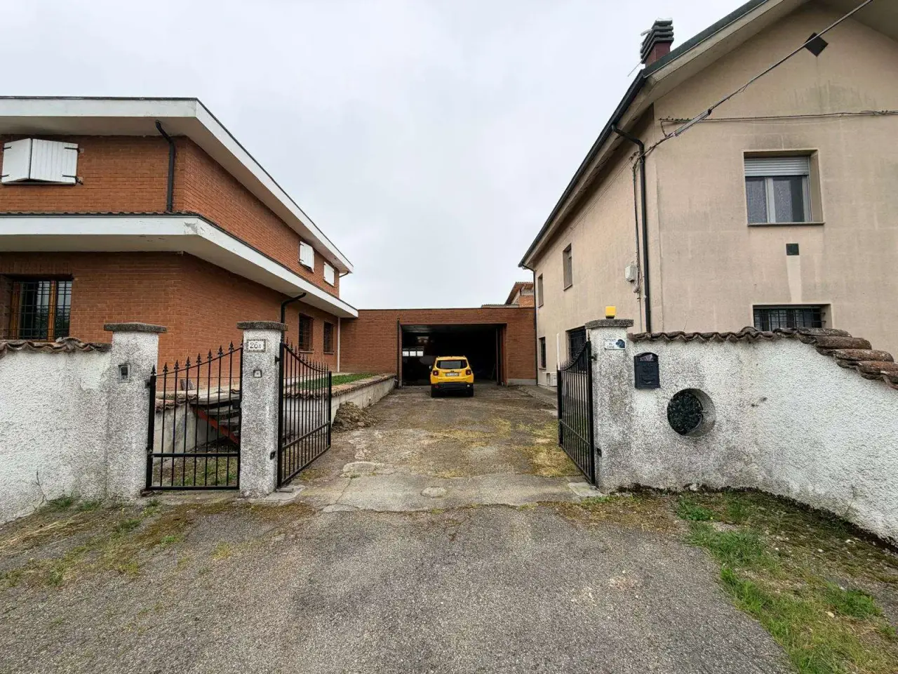 Palazzina commerciale in Via Marzaglia 26., Formigine, {3} - Foto 2